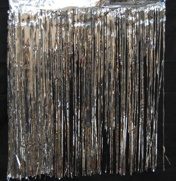 29" x 14' Silver Fringe Skirting